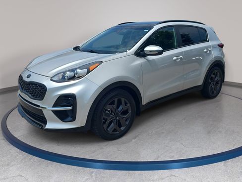 Used 2022 Kia Sportage Nightfall Edition FWD image 1