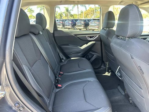 Used 2020 Subaru Forester Premium image 26