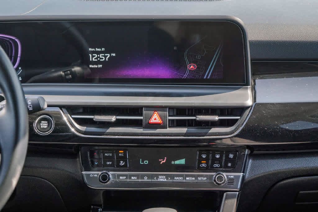Certified 2025 Kia Seltos S FWD image 12