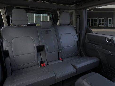 New 2025 Ford Bronco Badlands w/ Sasquatch Package image 11