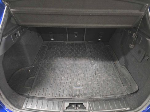 Used 2018 Jaguar F-PACE R-Sport image 17