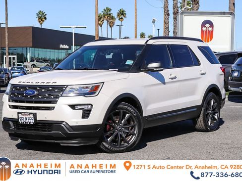 Used 2018 Ford Explorer XLT w/ Equipment Group 202A image 1