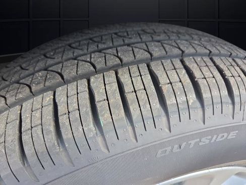 New 2026 Chrysler Pacifica Select image 39