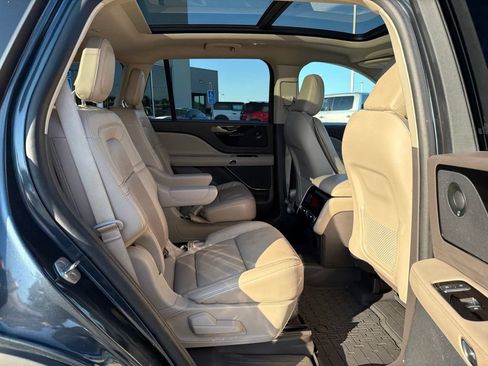 Used 2021 Lincoln Aviator Reserve w/ Equipment Group 201A AWD/4WD image 19