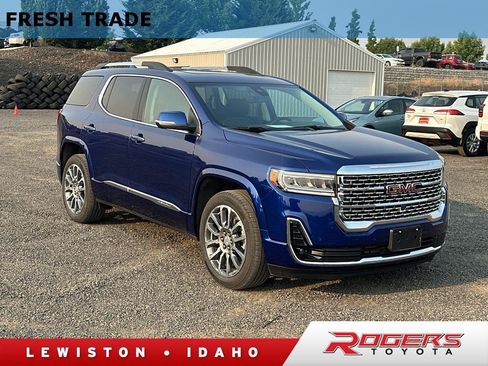 Used 2023 GMC Acadia Denali w/ Denali Ultimate Package AWD/4WD image 1