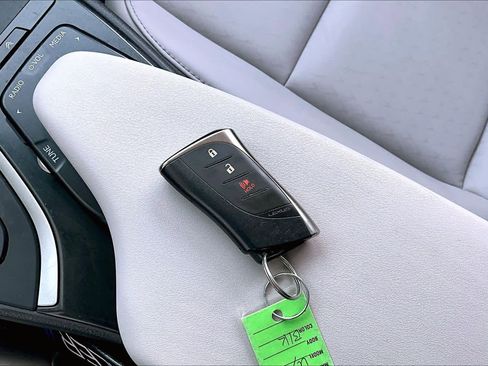 Used 2021 Lexus UX 250h w/ Accessory Package (Z1) image 15