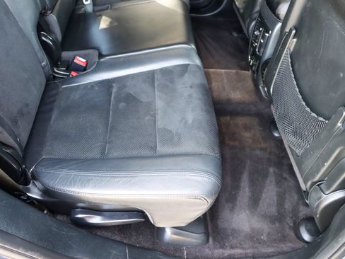 Used 2017 Jeep Grand Cherokee Altitude RWD image 19