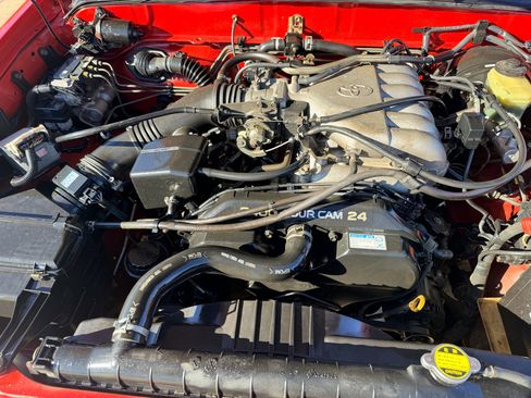 Used 1997 Toyota Tacoma SR5 image 18