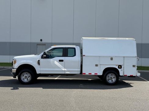 Used 2019 Ford F350 XL w/ XL Value Package AWD/4WD image 9