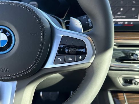 New 2026 BMW X5 xDrive50e image 23