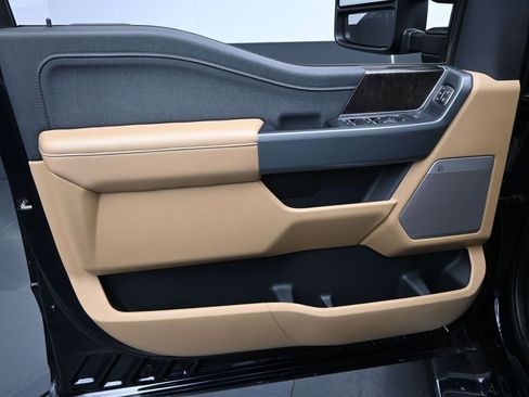 Used 2021 Ford F150 Lariat w/ FX4 Off-Road Package image 26