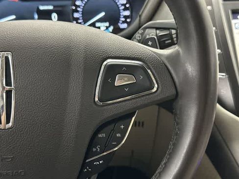 Used 2019 Lincoln MKC Reserve w/ MKC Climate Package FWD image 18