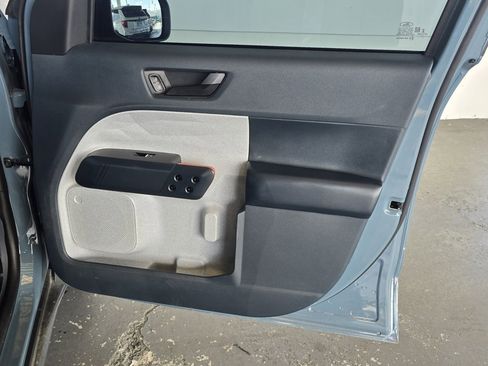 Used 2022 Ford Maverick XLT image 23