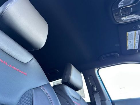 New 2026 Jeep Compass Trailhawk image 18