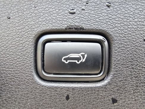 Used 2026 Kia Sportage EX w/ EX Panorama Roof Package FWD image 18