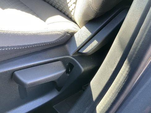 Used 2022 Ford Escape SE w/ SE Sport Appearance Package image 13