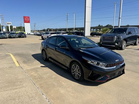 Used 2024 Kia Forte GT-Line w/ GT-Line Premium Package image 8