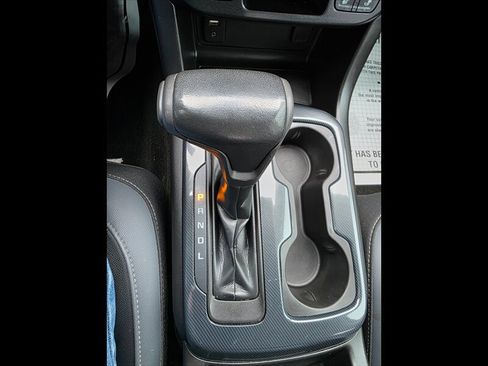 Used 2018 Chevrolet Colorado Z71 AWD/4WD image 16