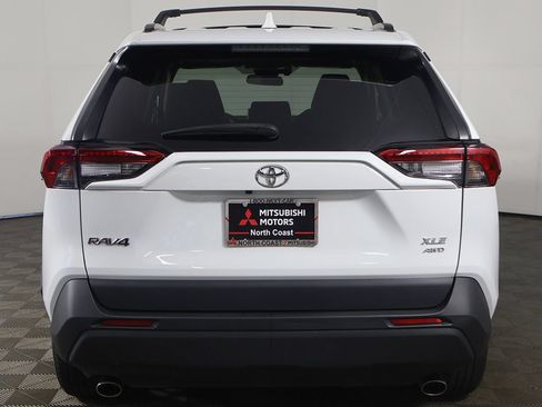 Used 2022 Toyota RAV4 XLE w/ Convenience Package AWD/4WD image 13