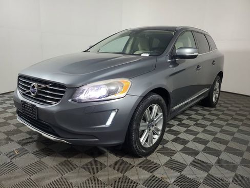 Used 2017 Volvo XC60 T5 Inscription w/ Preferred Option Package image 3