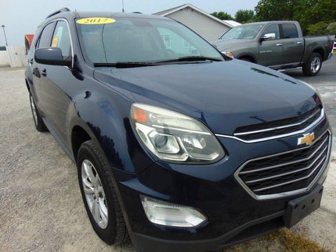 Used 2017 Chevrolet Equinox LT w/ Convenience Package FWD image 2
