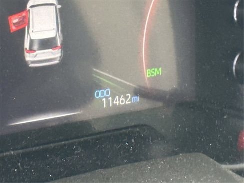 Used 2025 Toyota RAV4 XLE image 9