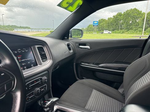Used 2023 Dodge Charger SXT RWD image 23