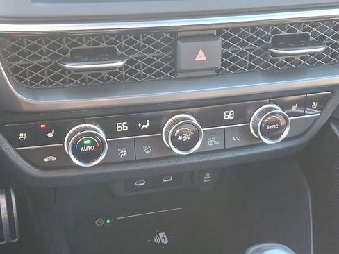 Used 2025 Acura ADX A-Spec image 17