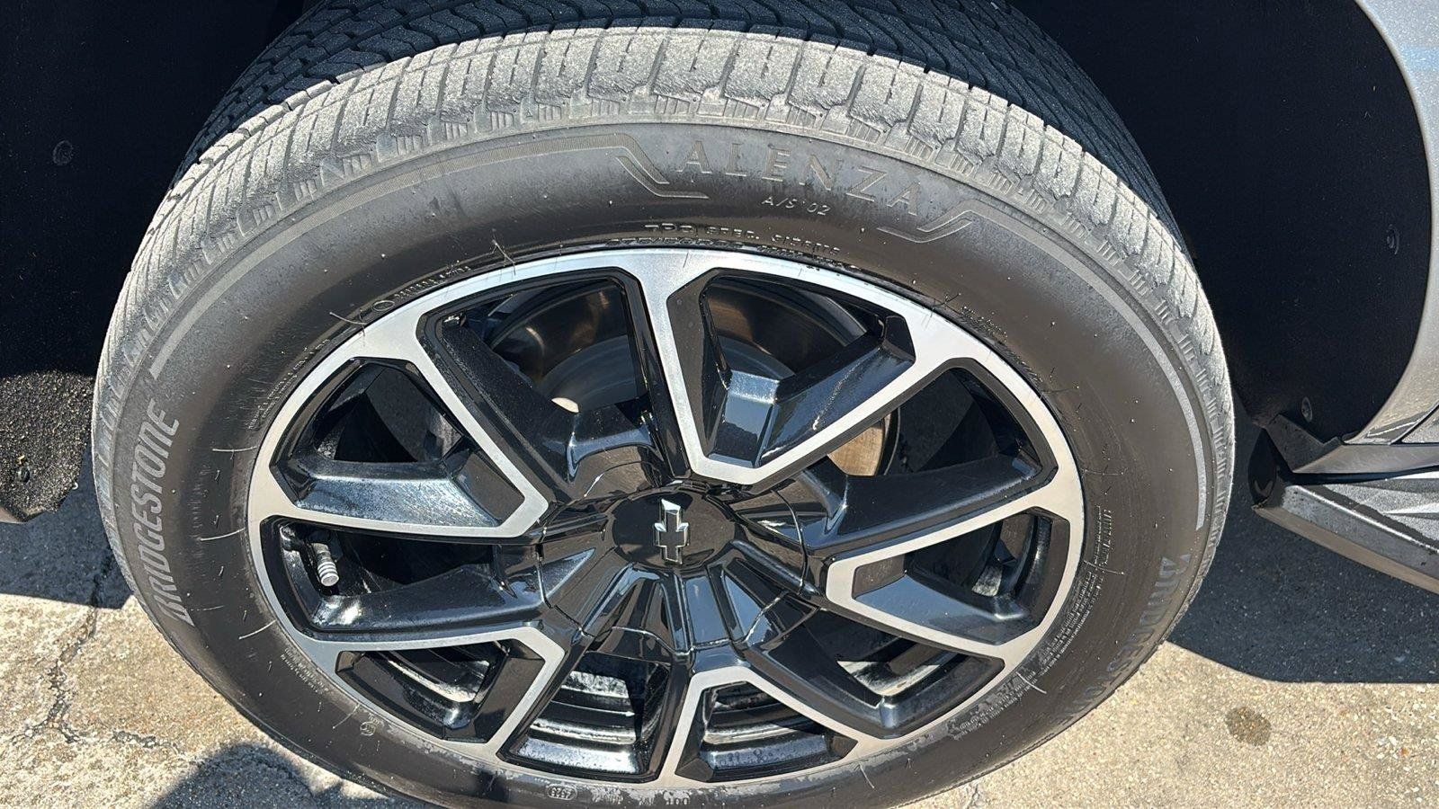 Used 2024 Chevrolet Tahoe RST w/ Luxury Package RWD image 11