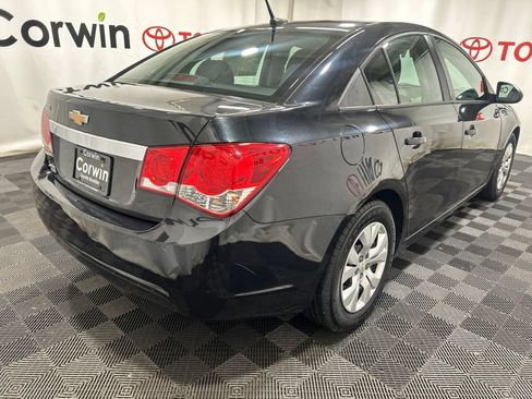 Used 2014 Chevrolet Cruze LS FWD image 8
