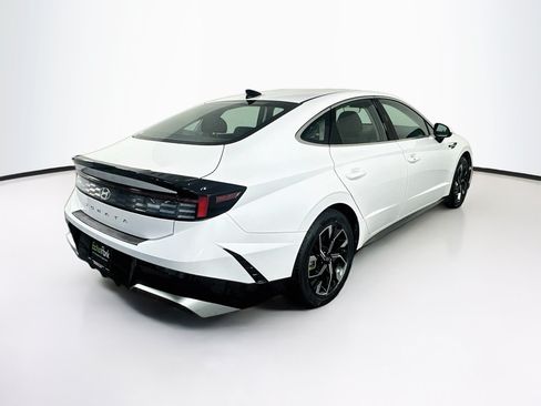 Used 2025 Hyundai Sonata SEL FWD image 9