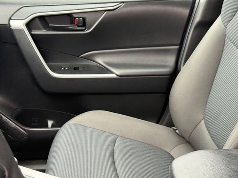 Used 2024 Toyota RAV4 LE image 10