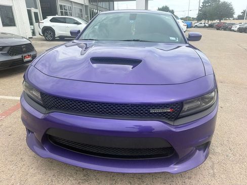 Used 2019 Dodge Charger GT RWD image 2