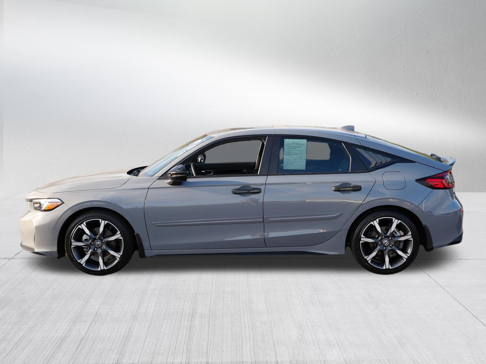 Used 2025 Honda Civic Sport Touring image 4