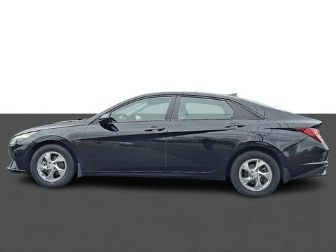 Used 2023 Hyundai Elantra SE image 4