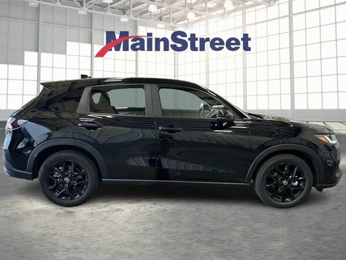 Used 2024 Honda HR-V Sport image 6