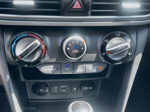 Used 2021 Hyundai Kona SEL Plus w/ Cargo Package FWD image 15