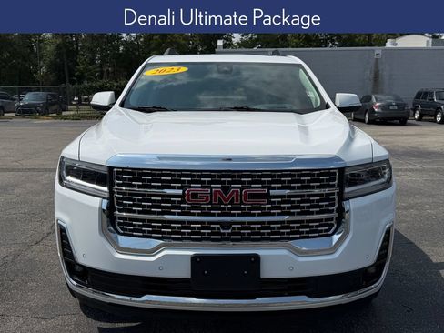 Used 2023 GMC Acadia Denali w/ Denali Ultimate Package FWD image 7