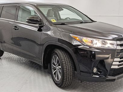 Used 2017 Toyota Highlander XLE