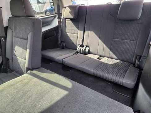 Used 2020 GMC Yukon SLE w/ SLE Value Package AWD/4WD image 24