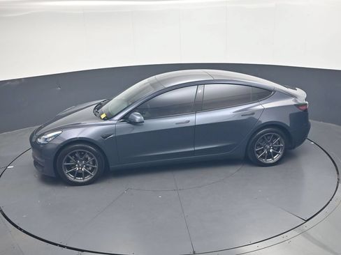 Used 2019 Tesla Model 3 Standard Range Plus RWD image 23