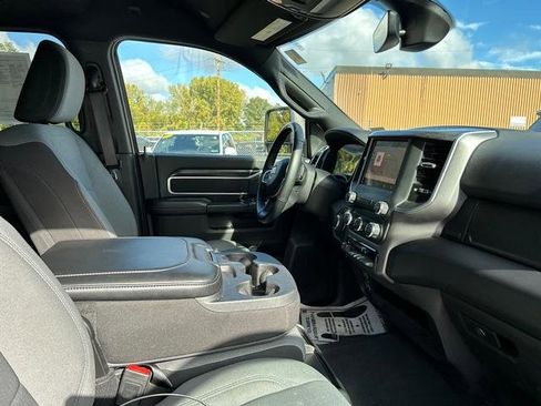 Used 2024 RAM 2500 Big Horn w/ Bed Utility Group image 31