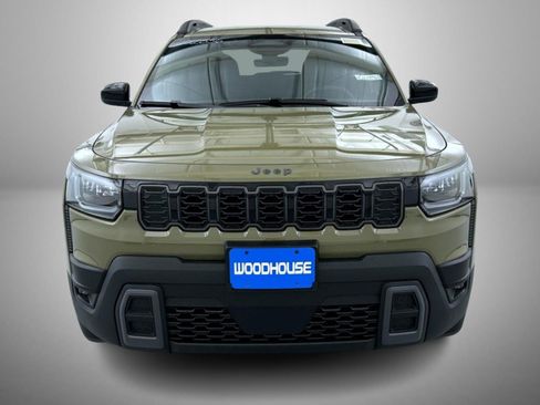 New 2026 Jeep Cherokee Laredo image 2