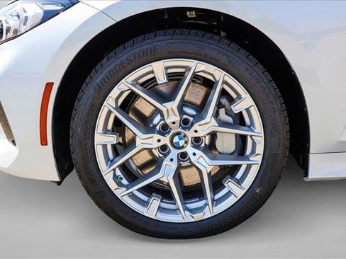 Used 2025 BMW 330i xDrive Sedan w/ Convenience Package image 9