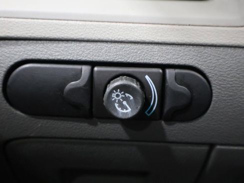 Used 2010 Chevrolet Malibu LS image 28