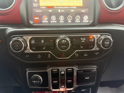 Used 2020 Jeep Gladiator Rubicon AWD/4WD image 27