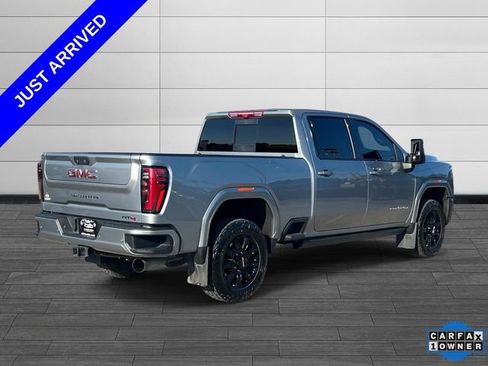 Used 2024 GMC Sierra 2500 AT4 w/ AT4 Premium Plus Package AWD/4WD image 3