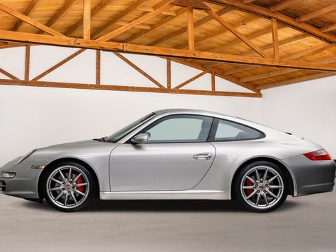Used 2008 Porsche 911 Carrera S RWD image 2