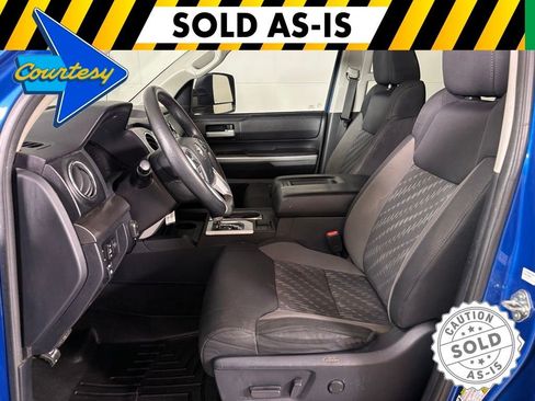 Used 2018 Toyota Tundra SR5 w/ SR5 Upgrade Package AWD/4WD image 16