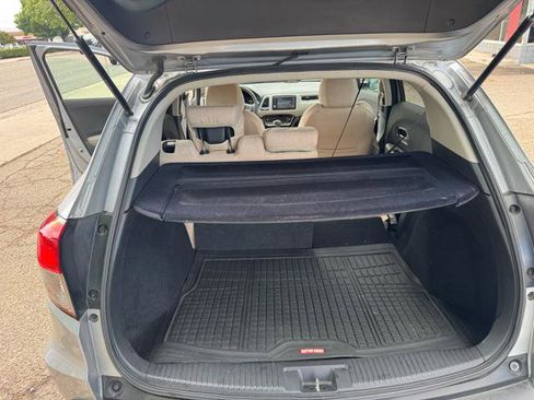 Used 2019 Honda HR-V EX image 12